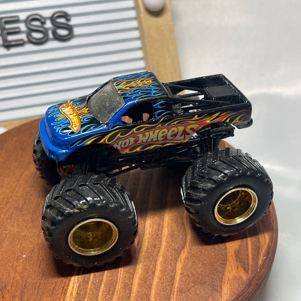 Hot Wheels Monster Truck Blue Flames Gold Wheels – Hot Wheels Racing